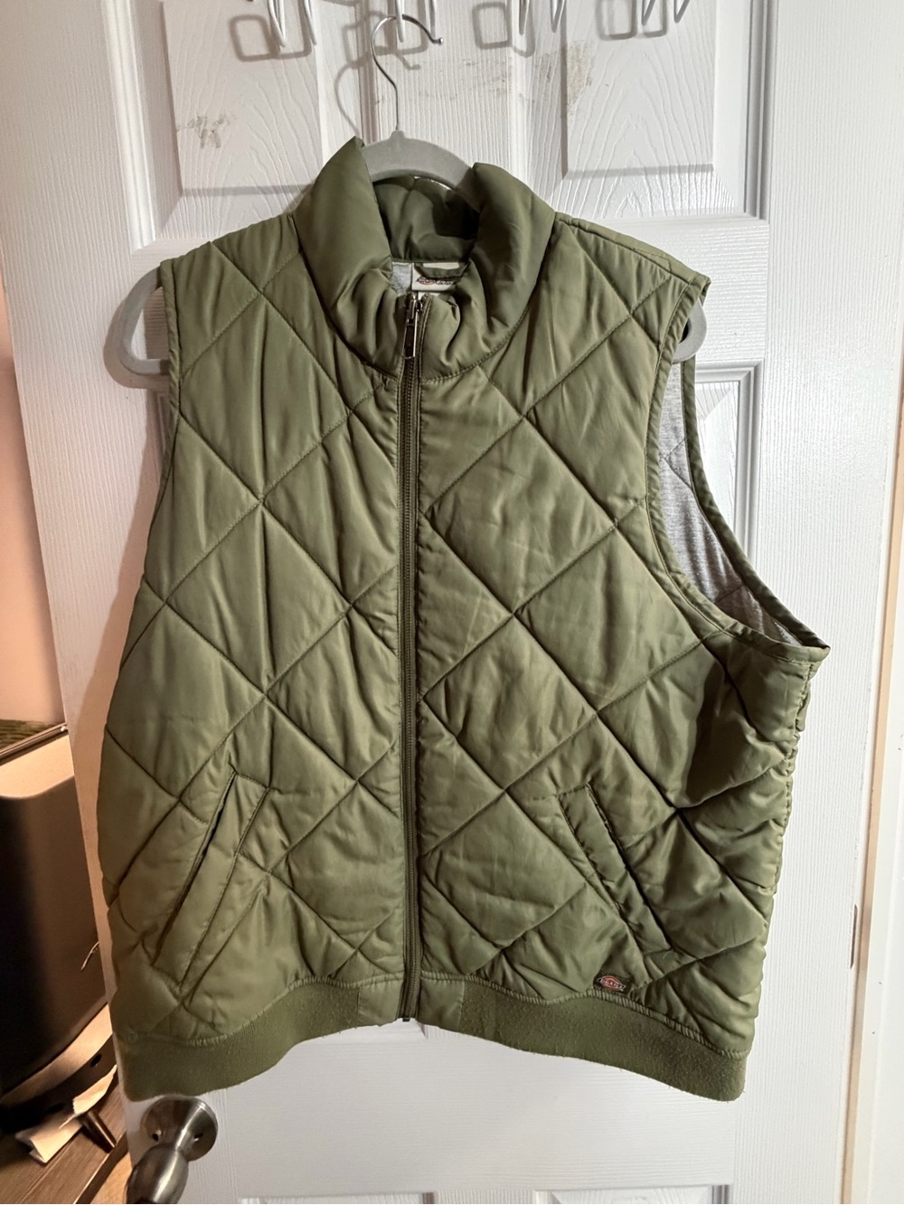 Dickies Women's Olive Quilted Puffer Vest